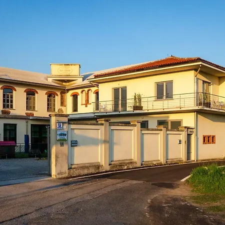 招待所 La Montrucca 3*