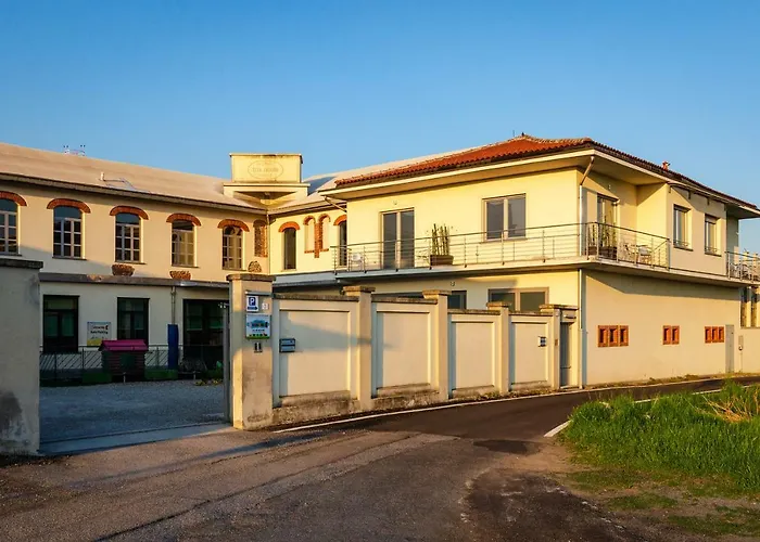 Gasthuis La Montrucca 3*